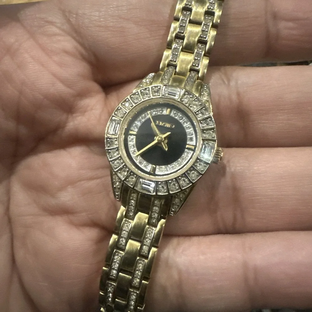 Working Vintage Elgin Dainty Ladies Gold Tone Crystals Watch 22mm Fit 5.5in
